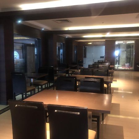 Hotel Shaans Tiruchirappalli Εξωτερικό φωτογραφία