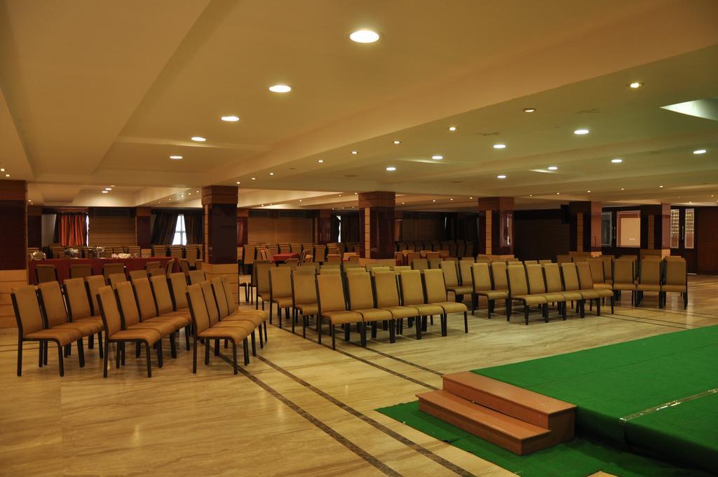 Hotel Shaans Tiruchirappalli Δωμάτιο φωτογραφία