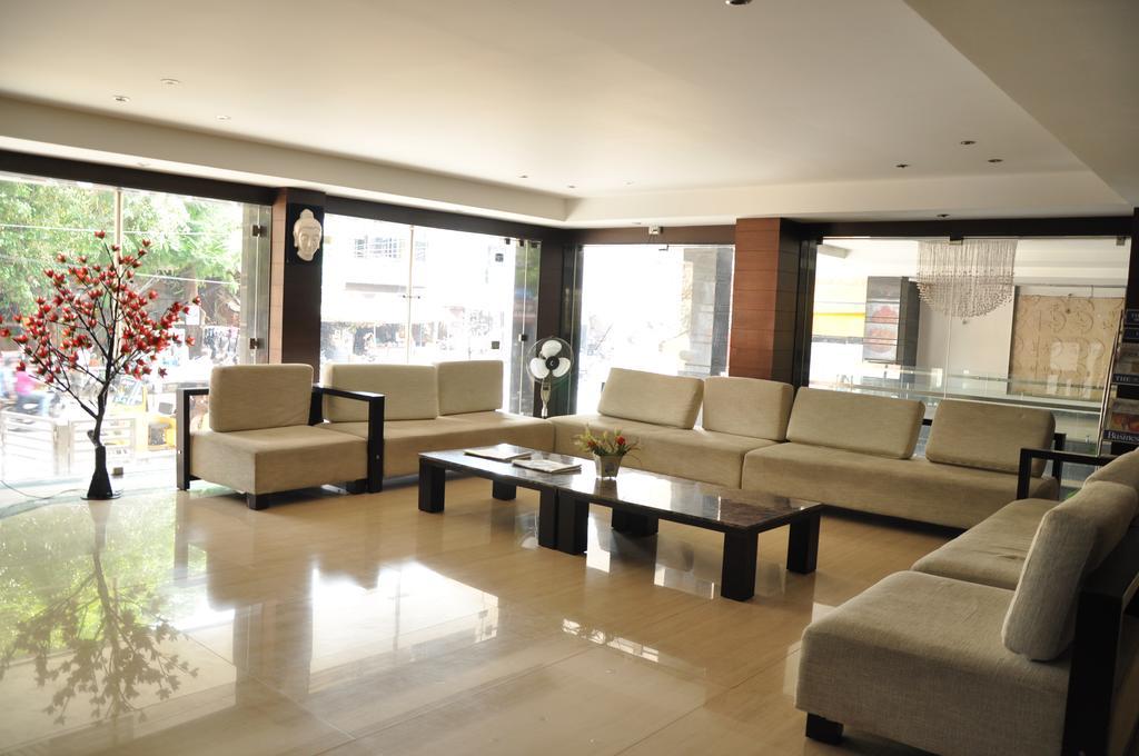 Hotel Shaans Tiruchirappalli Εξωτερικό φωτογραφία