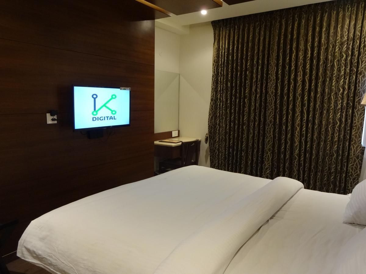 Hotel Shaans Tiruchirappalli Εξωτερικό φωτογραφία