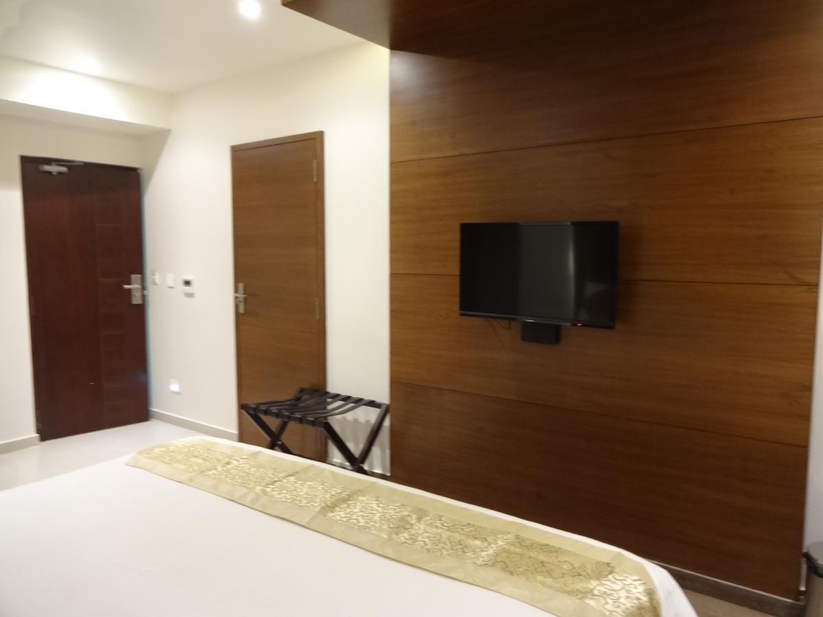 Hotel Shaans Tiruchirappalli Εξωτερικό φωτογραφία